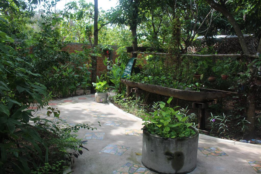 Garden Guesthouse Kampong Chhnang Ngoại thất bức ảnh